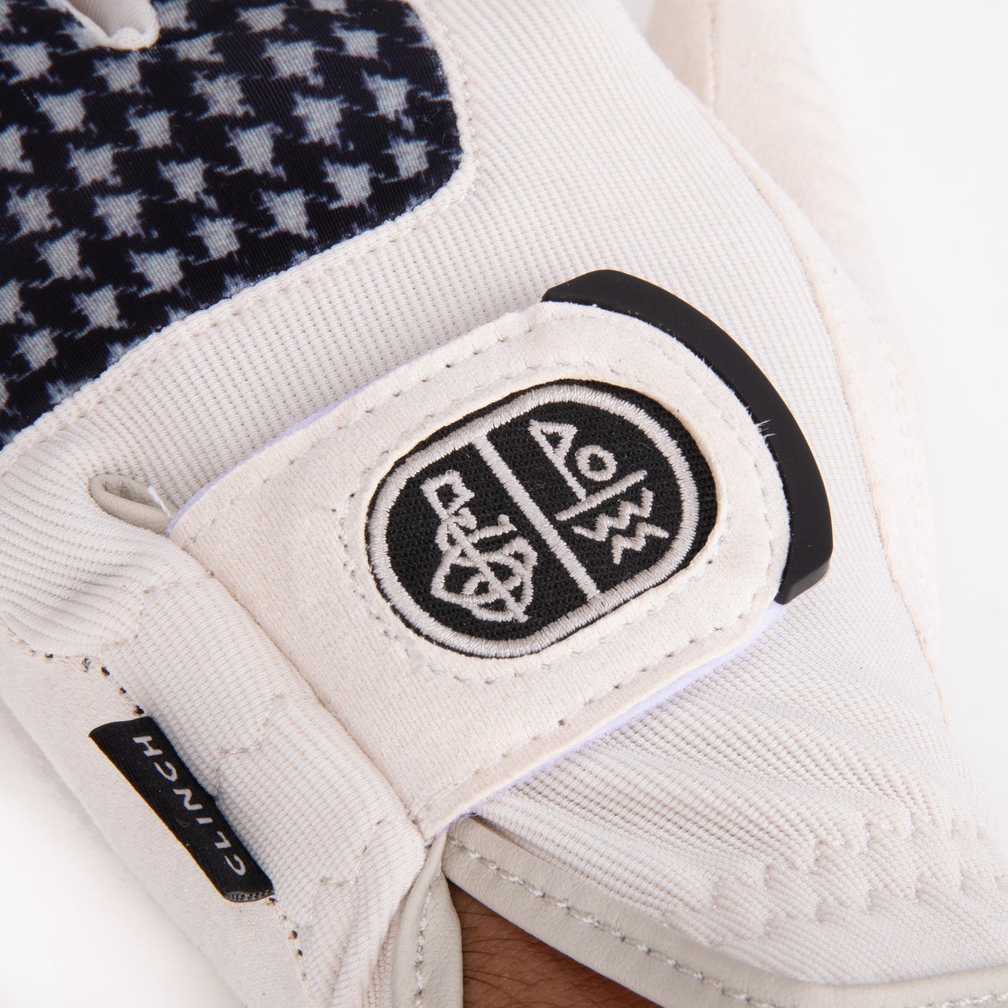 Seamus x Clinch Golf Black and White Houndstooth Glove